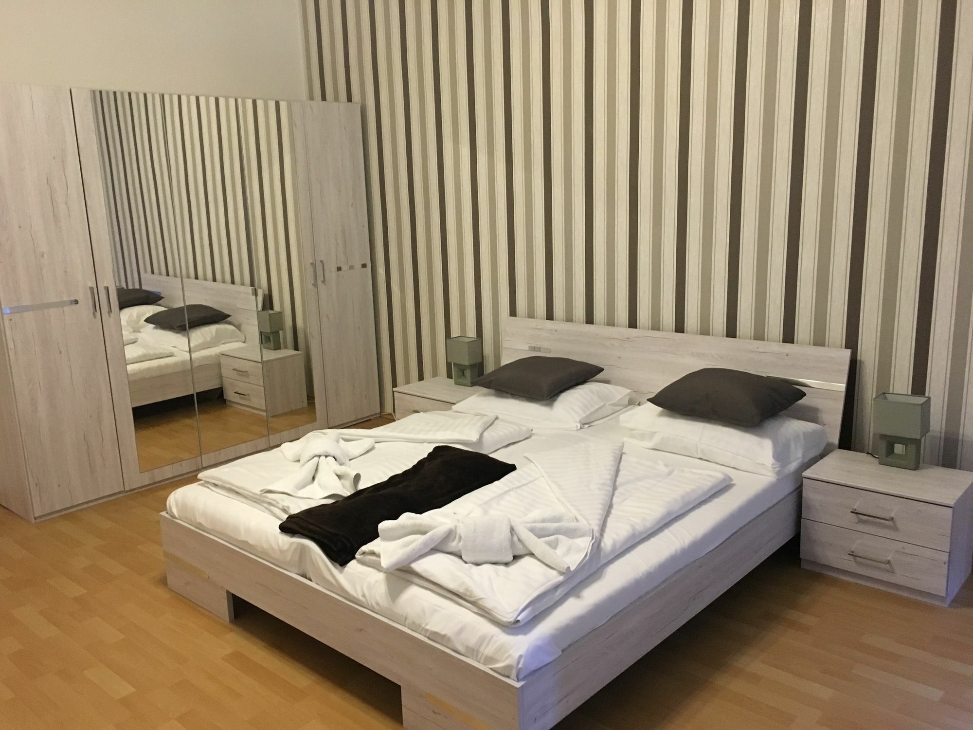 Holiday Vienna Apartments מראה חיצוני תמונה